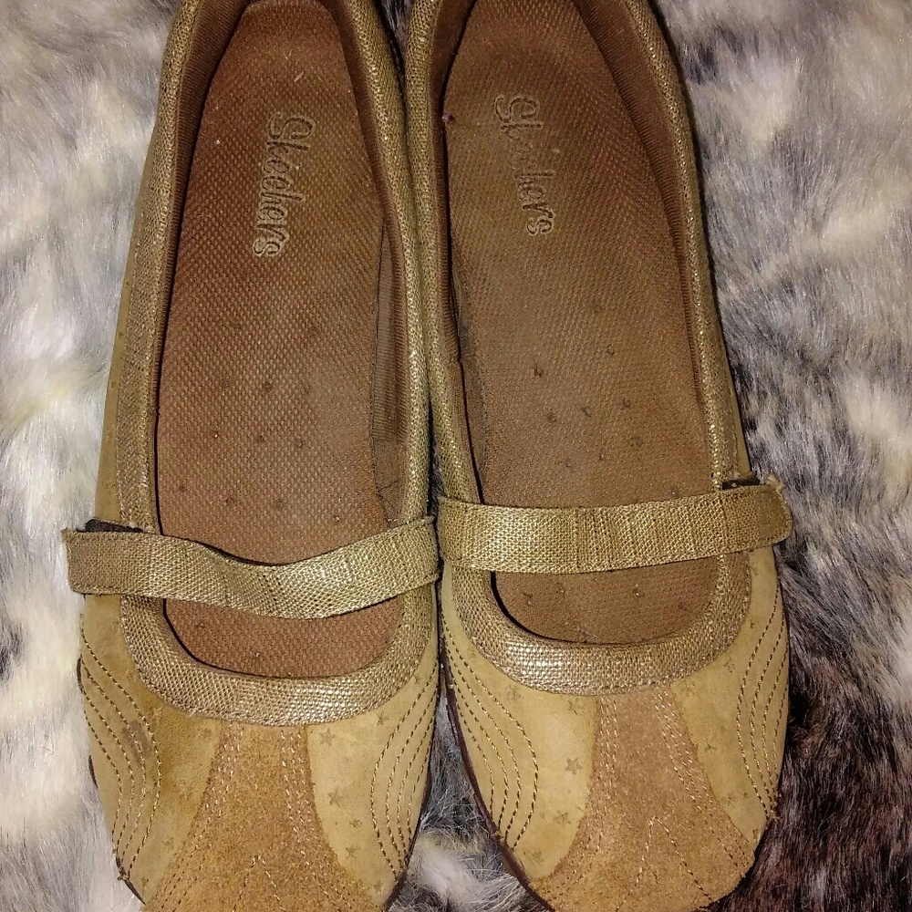 Skechers shoes